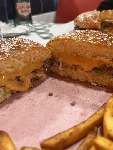 Photo of The Halal Burger - 916 E Roosevelt Rd, Lombard, IL 60148