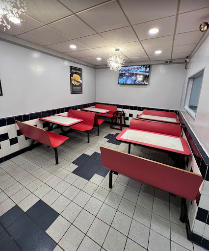 Photo of The Halal Burger - 916 E Roosevelt Rd, Lombard, IL 60148