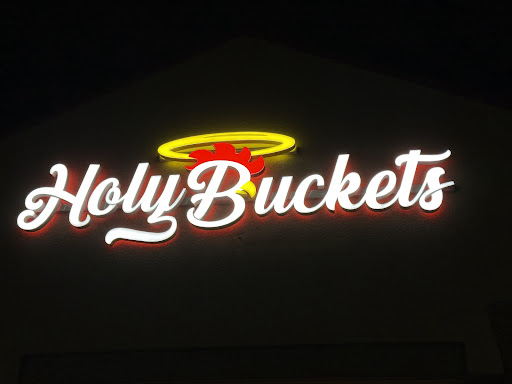 Photo of Holy Buckets Halal Chicken & Pizza - 507 E Roosevelt Rd, Lombard, IL 60148