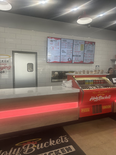 Photo of Holy Buckets Halal Chicken & Pizza - 507 E Roosevelt Rd, Lombard, IL 60148