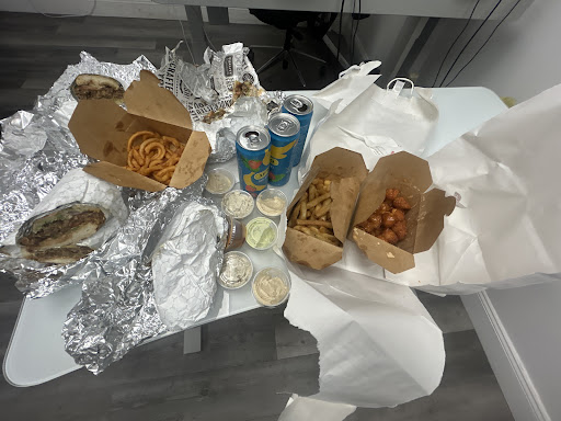 Photo of Munchy's Grill - 12 Irving Pl, Woodmere, NY 11598