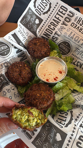 Photo of Munchy's Grill - 12 Irving Pl, Woodmere, NY 11598