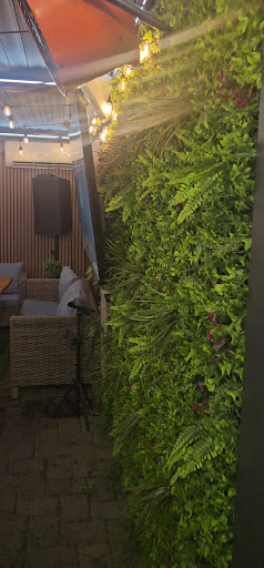 Photo of Munchy's Grill - 12 Irving Pl, Woodmere, NY 11598