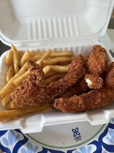 Photo of Munchy's Grill - 12 Irving Pl, Woodmere, NY 11598