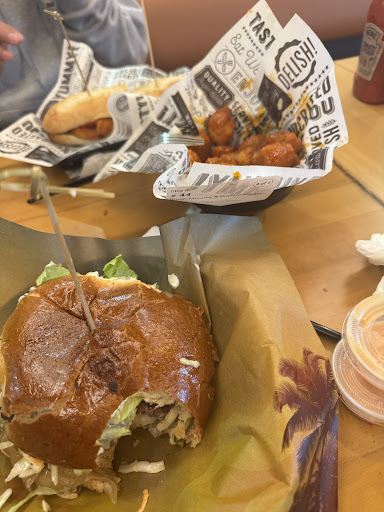 Photo of Munchy's Grill - 12 Irving Pl, Woodmere, NY 11598