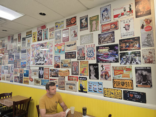 Photo of Zee's Smash ( Burgers and Kabobs) - 1223 N Cherry St, Tulare, CA 93274