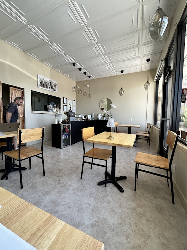 Photo of Vapollo Restaurant - 1877 Royal Ave, Simi Valley, CA 93065