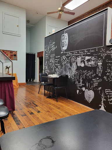 Photo of Hot & Cold Cafe - 1206 Main St, Lynchburg, VA 24504