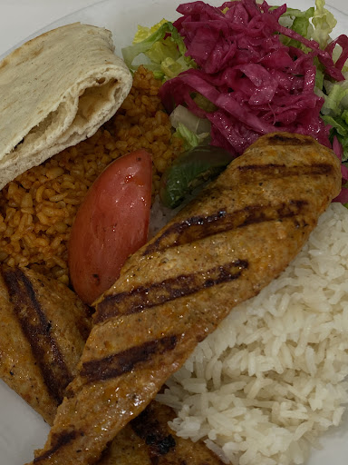 Photo of Istanbul Diner Cafe - 120 Veterans Of Foreign Wars Pkwy, Revere, MA 02151