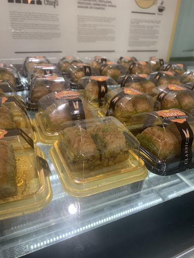 Photo of Istanbul Diner Cafe - 120 Veterans Of Foreign Wars Pkwy, Revere, MA 02151