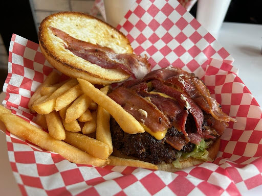 Photo of Wade's Burgers & Fries - 540 W Main St, Magnolia, AR 71753