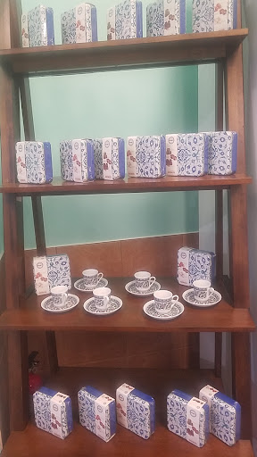 Photo of Turkuaz Mediterranean Market & Carry Out - 10928 Bulloch Dr, Manassas, VA 20109