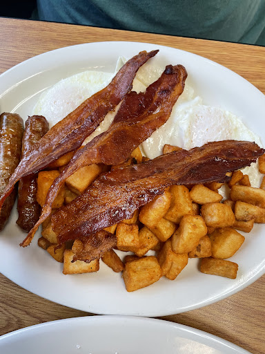 Photo of The Bacon Barn Diner - 4 Sanborn Rd, Londonderry, NH 03053