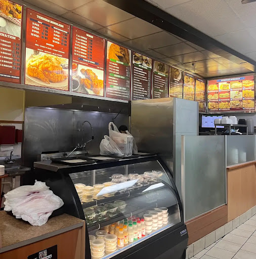 Photo of USA Chicken and Biscuit - 990 Elm St, Manchester, NH 03104