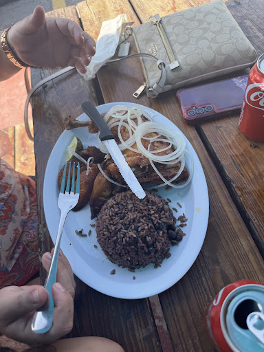 Photo of La Niña Restaurant - 1571 Overseas Hwy, Marathon, FL 33050