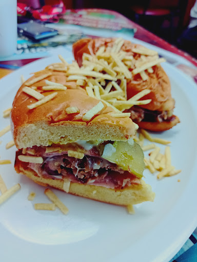 Photo of La Niña Restaurant - 1571 Overseas Hwy, Marathon, FL 33050