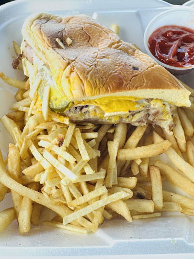 Photo of La Niña Restaurant - 1571 Overseas Hwy, Marathon, FL 33050