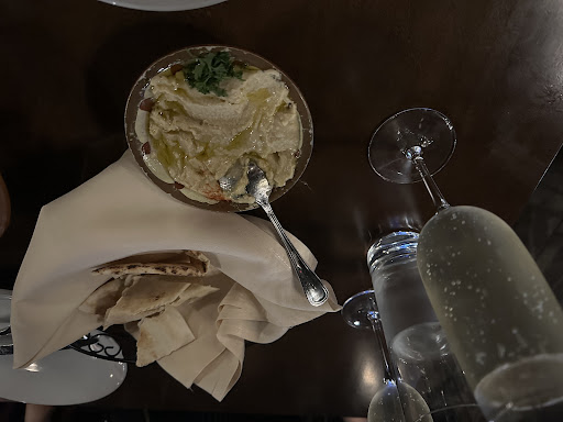 Photo of El Basha Restaurant - 423 Boston Post Rd, Sudbury, MA 01776