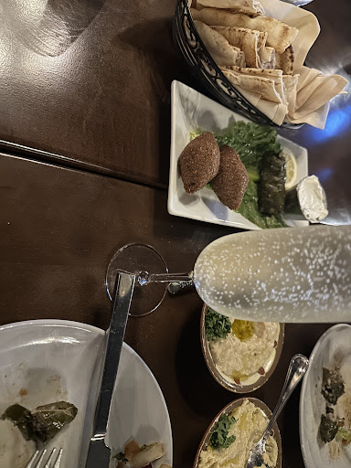 Photo of El Basha Restaurant - 423 Boston Post Rd, Sudbury, MA 01776