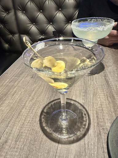 Photo of El Basha Restaurant - 2 Connector Rd, Westborough, MA 01581