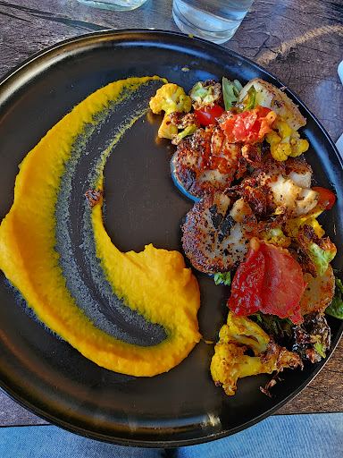 Photo of Swiss and Madison - 920 Madison Ave, Mankato, MN 56001