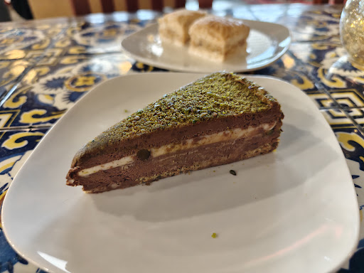 Photo of Zeeyum Kitchen - 4612 W Market St A, Greensboro, NC 27407