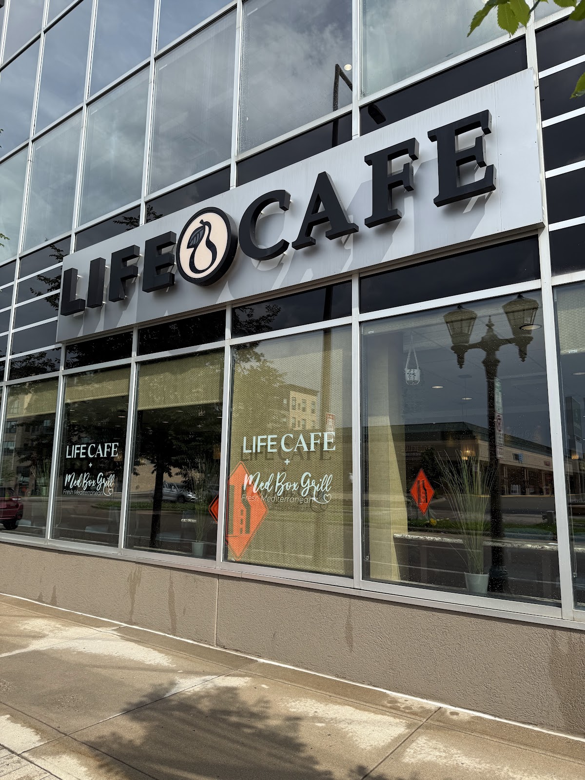 Photo of Med Box Grill - 2145 Ford Pkwy, St Paul, MN 55116