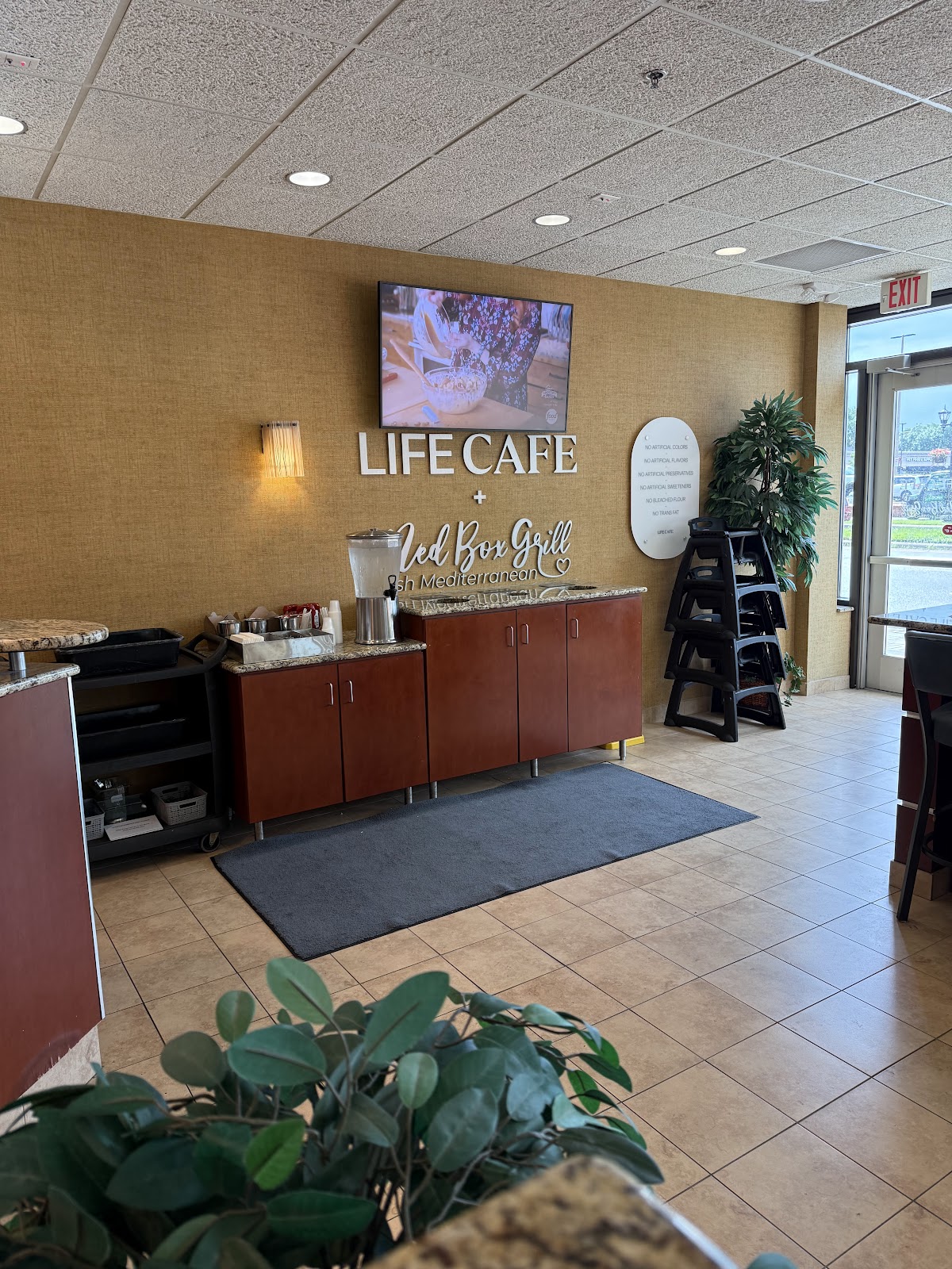 Photo of Med Box Grill - 2145 Ford Pkwy, St Paul, MN 55116