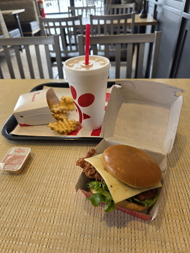 Photo of Chick-fil-A - 3128 4th St SW, Mason City, IA 50401