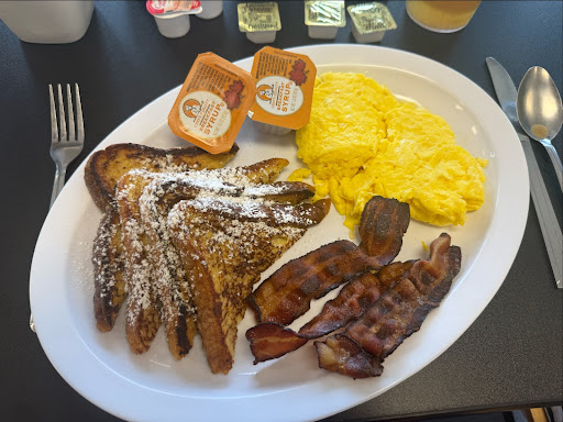 Photo of The Green Olive - 1960 Grand Ave, West Des Moines, IA 50265