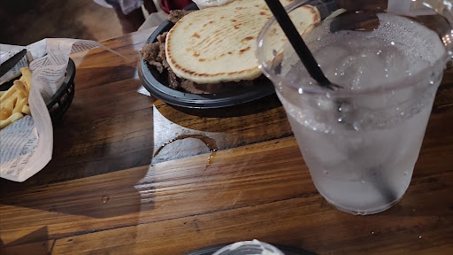 Photo of To Steki - 3918 Main St, McHenry, IL 60050