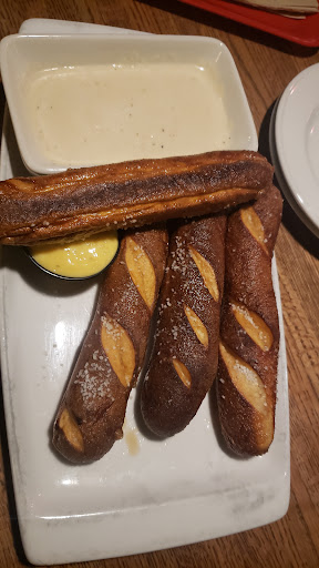 Photo of Applebee's Grill + Bar - 2280 E Kansas Ave, McPherson, KS 67460