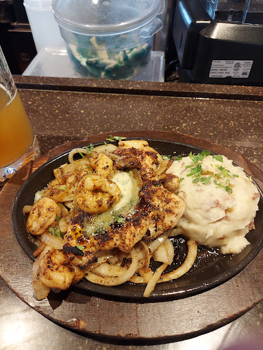 Photo of Applebee's Grill + Bar - 2280 E Kansas Ave, McPherson, KS 67460