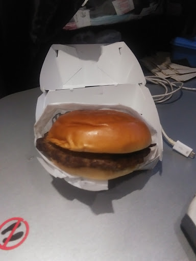 Photo of Hardee’s - 2400 E Kansas Ave, McPherson, KS 67460