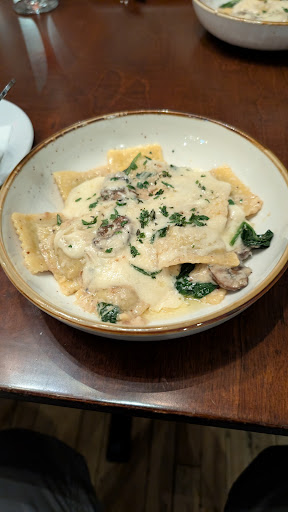 Photo of Gardina's Kitchen & Bar - 448 N Main St, Oshkosh, WI 54901