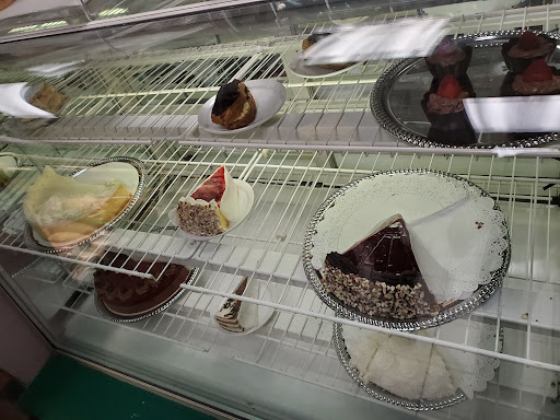 Photo of Manhattan Deli - 8900 Mentor Ave # A, Mentor, OH 44060