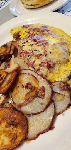 Photo of Manhattan Deli - 8900 Mentor Ave # A, Mentor, OH 44060