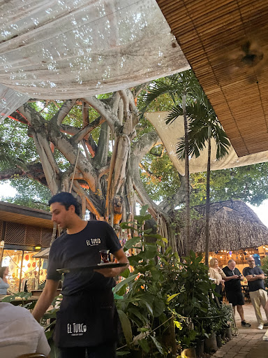 Photo of El Turco Upper Buena Vista - 5026 NE 2nd Ave, Miami, FL 33137