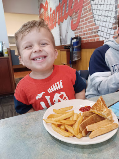 Photo of Friendly's - 4601 High Pointe Blvd, Harrisburg, PA 17111