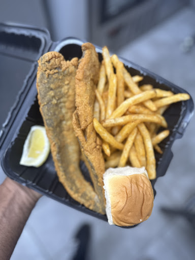 Photo of US Fried Chicken - 5600 Albemarle Rd Suite 800, Charlotte, NC 28212