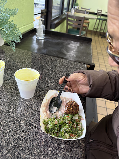 Photo of MR.PITA : zabiha halal - 3900 Washington St, Gurnee, IL 60031