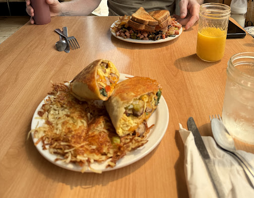 Photo of Roz’s Diner - 3995 E Rosebush Rd, Rosebush, MI 48878