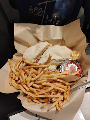 Photo of Fat Boyz - 1041 Highland Cir, Mountain Home, AR 72653