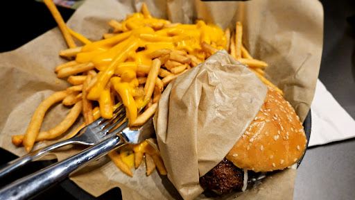 Photo of Fat Boyz - 1041 Highland Cir, Mountain Home, AR 72653