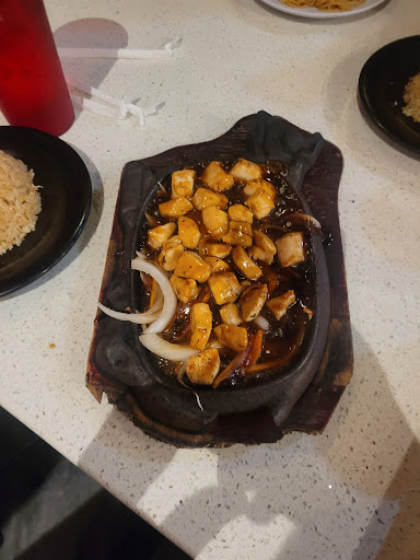 Photo of Fujiyama Japanese Steakhouse & Sushi - 1001 US-62 BUS, Mountain Home, AR 72653