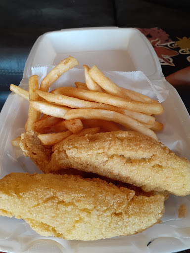 Photo of Indy steak fish & chicken - 300 W Memorial Dr, Muncie, IN 47302