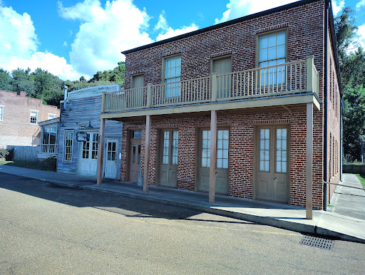Photo of Magnolia Grill - 49 Silver St, Natchez, MS 39120