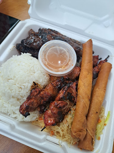 Photo of It's Sa Wrap - Northwest Arkansas Mall, 4201 N Shiloh Dr, Fayetteville, AR 72703