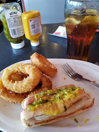 Photo of Friendly's - 307 State Rd, North Dartmouth, MA 02747