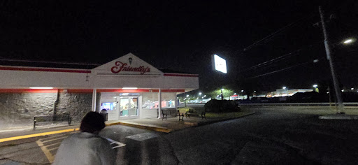 Photo of Friendly's - 307 State Rd, North Dartmouth, MA 02747